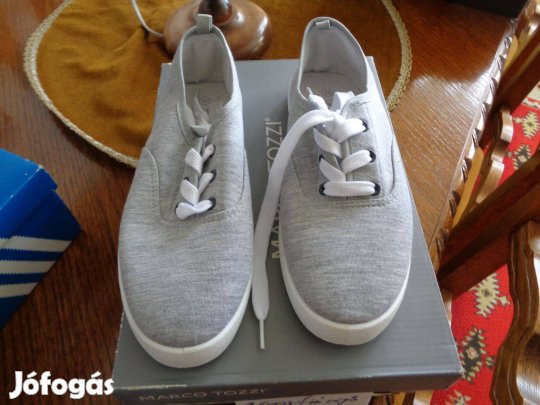 Új hibátlan 35 ös tavaszi fiú fűzős félcipő