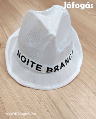 Uj hófehér férfi kalap