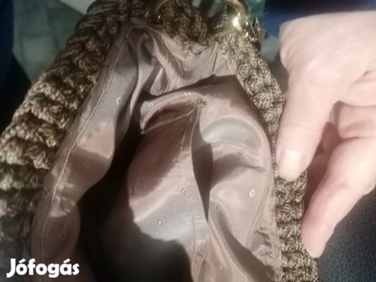 Új horgolt táska elegáns selyemsállal