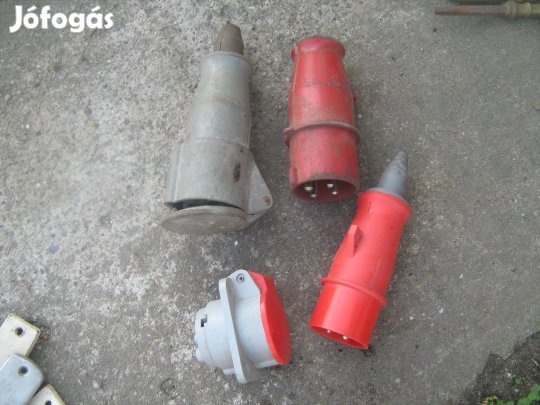 Új ill újszerű 380 V dugó aljazattal 3 vagy 4 villás lengőcsatlakozós