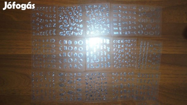 Új jó minőségű ezüst színű körömmatrica - többféle