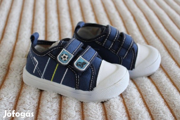 Új,kék 23-as kis gyerekcipő eladó!!!