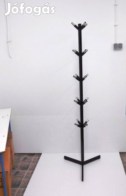 Új kerékpár nyereg bemutató állvány.Nyeregtartó állvány.Nyereg állvány