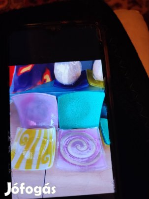 Új kézi készítésű üveg tál áron alul eladó. 