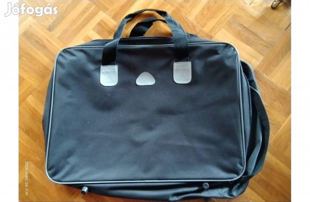 Új kis bőrönd eladó