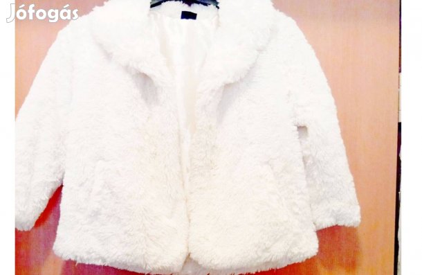 Új kislányra való bunda eladó