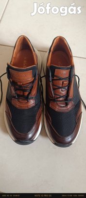 Új kívül-belül bőrcipő 43-as eladó
