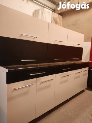 Új konyhabútor áron alul, akár bontva is (AJ185)