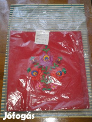 Új könyvborító kézzel hímzett Matyóházból retró hibátlan gyűjteménybe