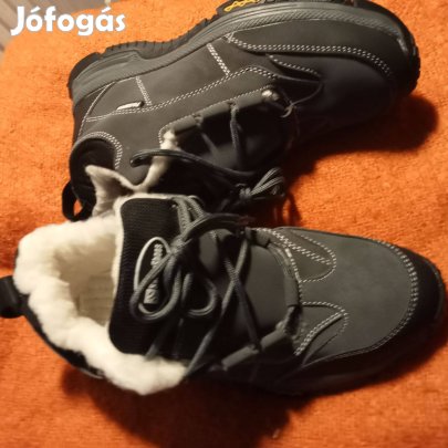 Új meleg bélelt bakancs 42