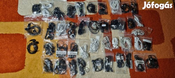 Új mobiltelefon fülhallgatók többféle típusú 