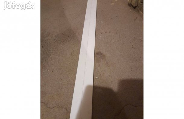 Új műanyag élvédő sarok védő profil 3,5x3,5cm