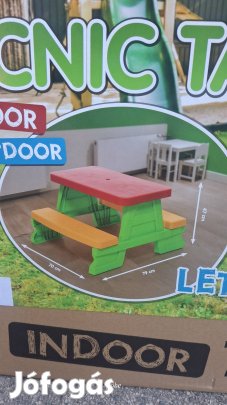 Új műanyag gyerekpad ,piknik asztal paddal 