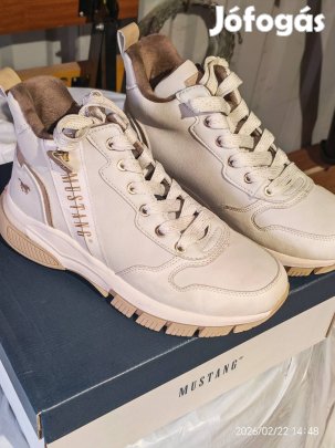 Új mustang 39es női cipő bakancs