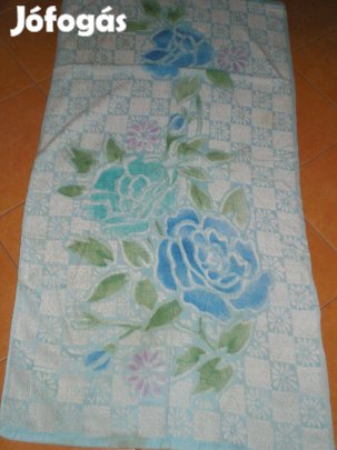 Új nagy törölközők 130 x 67cm, ár/db háromféle színben