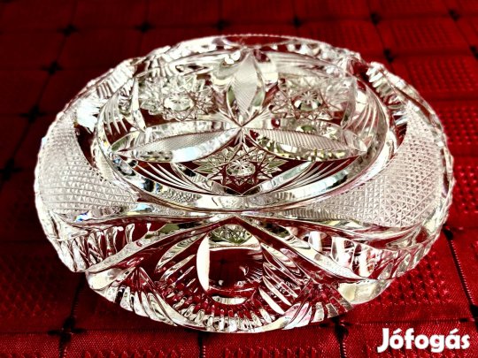 Új nagyméretű ólomkristály hamutál