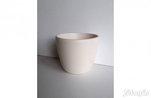 Új natúr színű virág kaspó 8*9,5*6,5 cm_