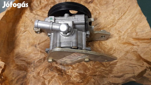 Új nissan primera szervószivattyú