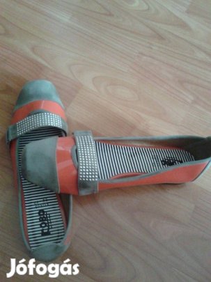 Új női cipő 39-es