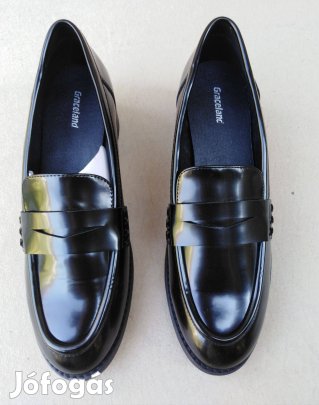 Új női cipő eladó