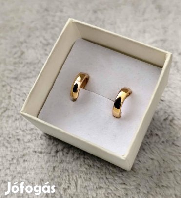 Új női fülbevaló 