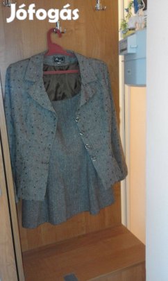 Új női kosztüm eladó