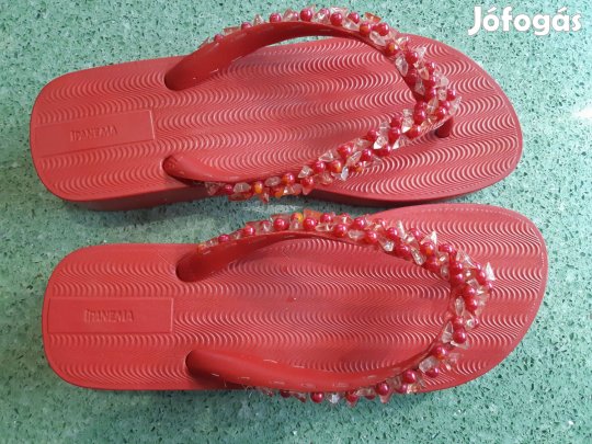 Új női piros papucs