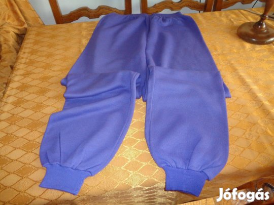 Új olasz L es lila mintás nöi kapucnis szabadidő garnitúra