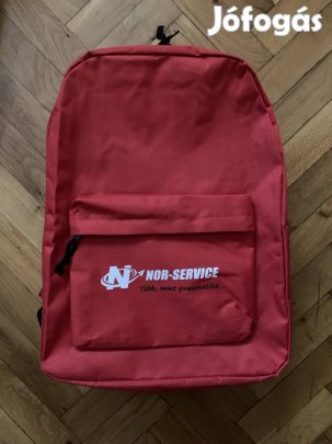 Új piros hátizsák