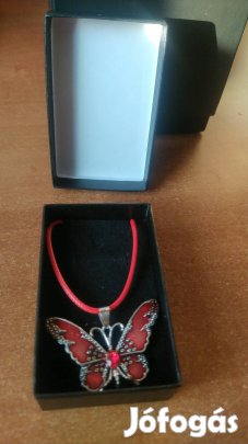 Új piros pillanagó medálos bőr nyaklánc