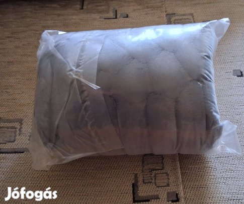 Új pluss takaró eladó!