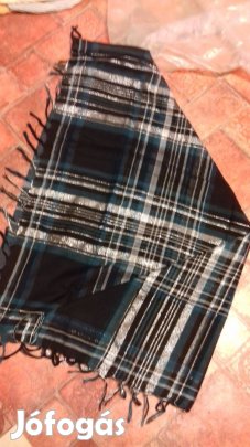 Új rojtos ezüstszálas alkalmi asztalterítő 120x140cm