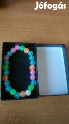 Új sötétben világító gyöngyökkel díszített alkalmi sztreccs karkötő 