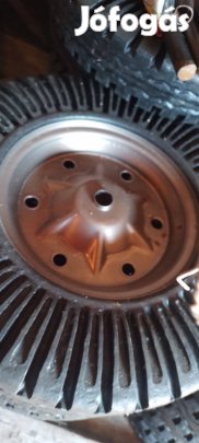 Új tömör talicska kerék