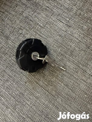 Új üzemanyag tank sapka 2 kulcs Toyota Dyna 100 150 