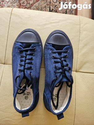 Új vászon cipő edzőcipő sötétkék 37 -es méret