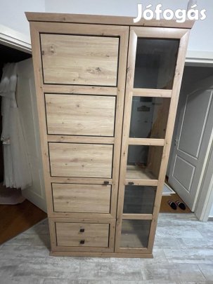 Új vitrin / szekrény eladó
