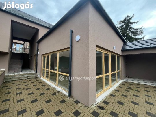 Újépítésű lakás eladó Szekszárd központ közeli részén !