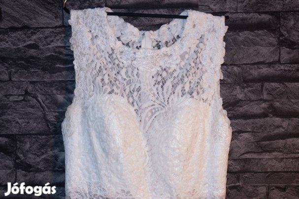 Ujjatlan menyasszonyi ruha