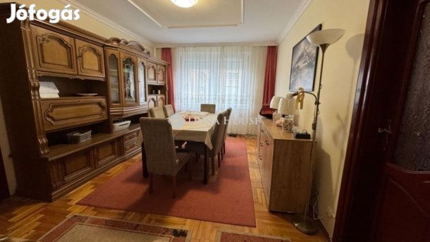 Újkertben, 4 szobás lakás ELADÓ!