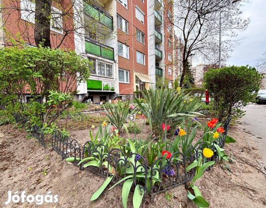Újpest Központnál, Erkélyes, Azonnal Birtokba Vehető Lakás Eladó!