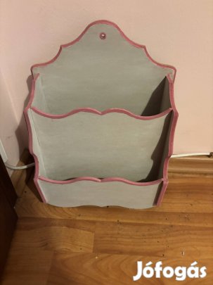 Újság, levél és magazintartó 