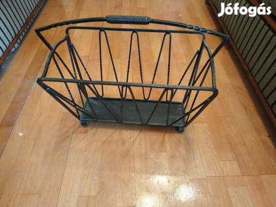 Újság tartó kovácsolt vas