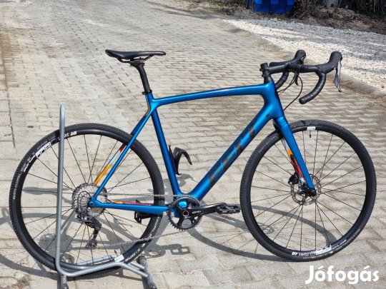 Újsz. Csúcs Felt gravel full shimano Grx 800 DT Swiss cube trek giant