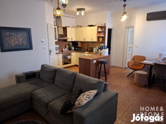 Újszegedi fürdő mellett lakás eladó! - Szeged