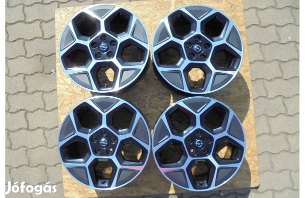 Újszerű 18-as Astra L gyári alufelni eladó