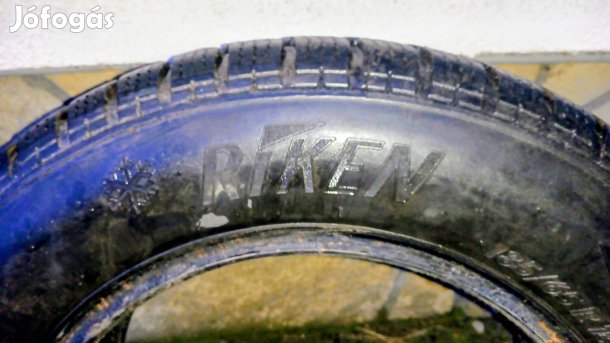 Újszerű 2025-ös téli gumi 185/65 R14 - Csak 500 km!