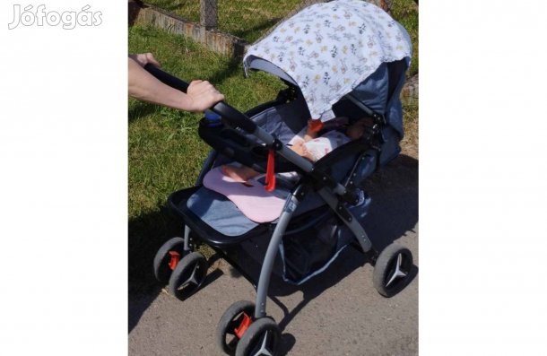 Újszerű 2 írányú megfordítható fogantyúval babakocsi sportkocsi