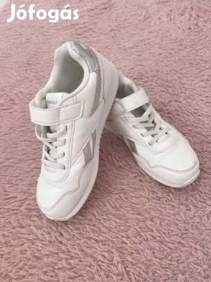 Újszerű 33-as kislány sportcipő. Reebok fehér cipő.