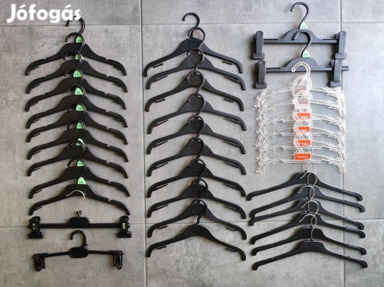 Újszerű 35 db-os gyermek vállfa csomag 